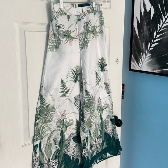 Pacifica pants 🌴 - Picture 1 of 2